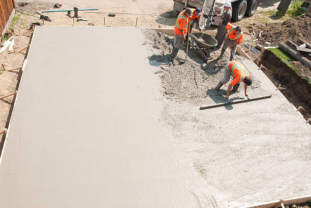  , IN Concrete contractor Pros